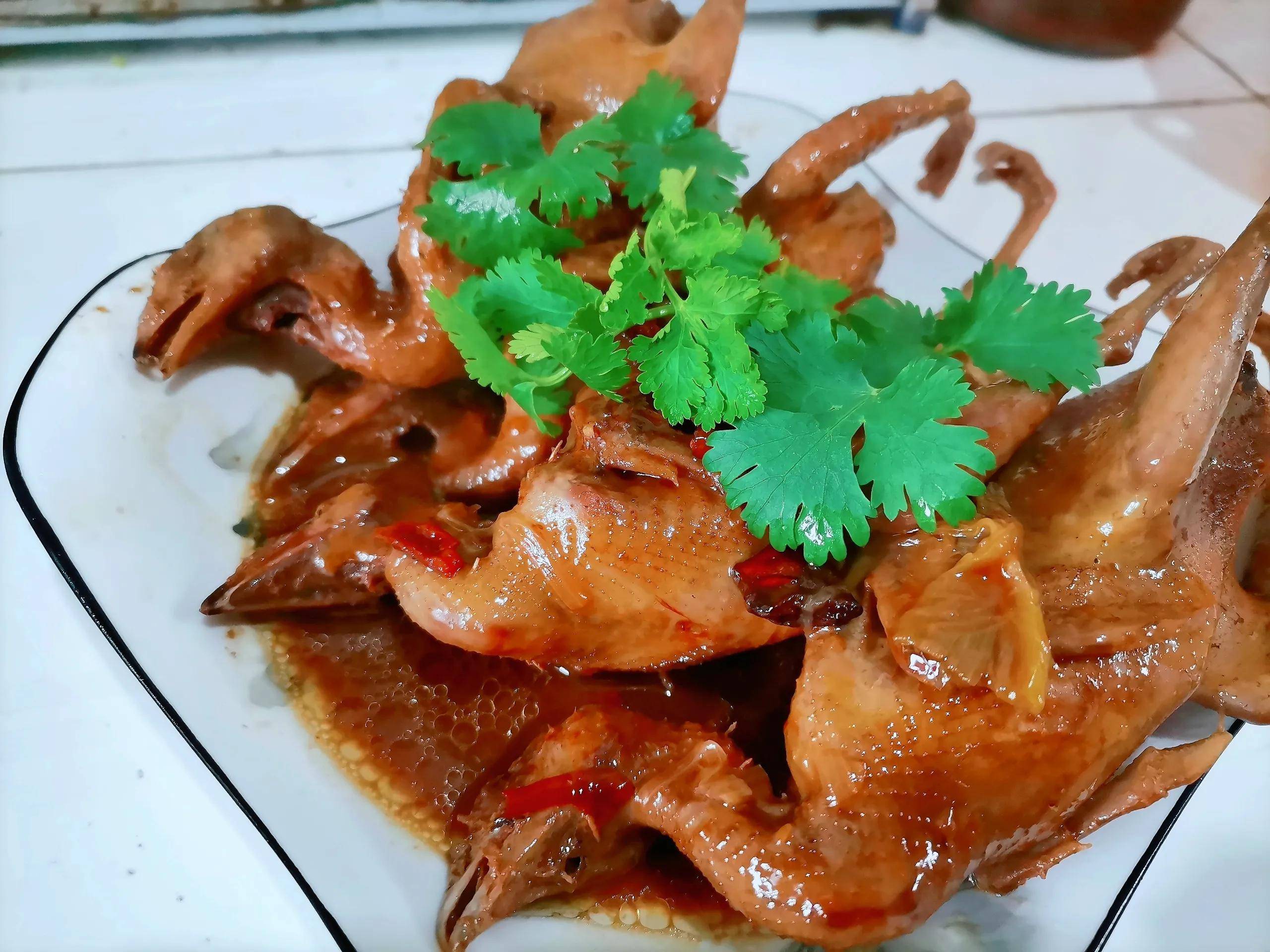 复制特色名吃"烧鹌鹑"家常做法,营养价值很高,肉质紧实美味_香料_味道