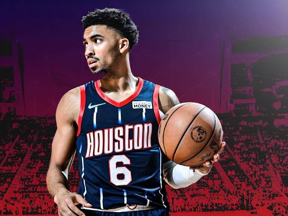 火箭3年3000万续约小马丁!