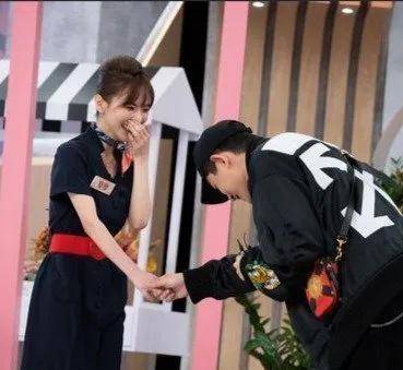 黑糖玛奇朵 "敖犬"向女友求婚成功_观众_专辑_电视剧