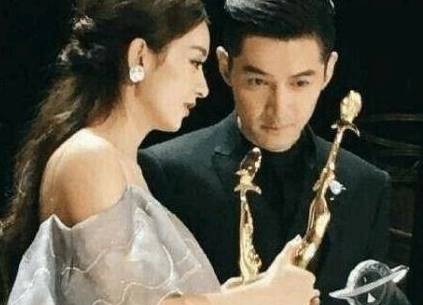娱乐圈最火的胡歌和赵丽颖：口碑最佳，互表好感，在一起要炸了吧(图10)