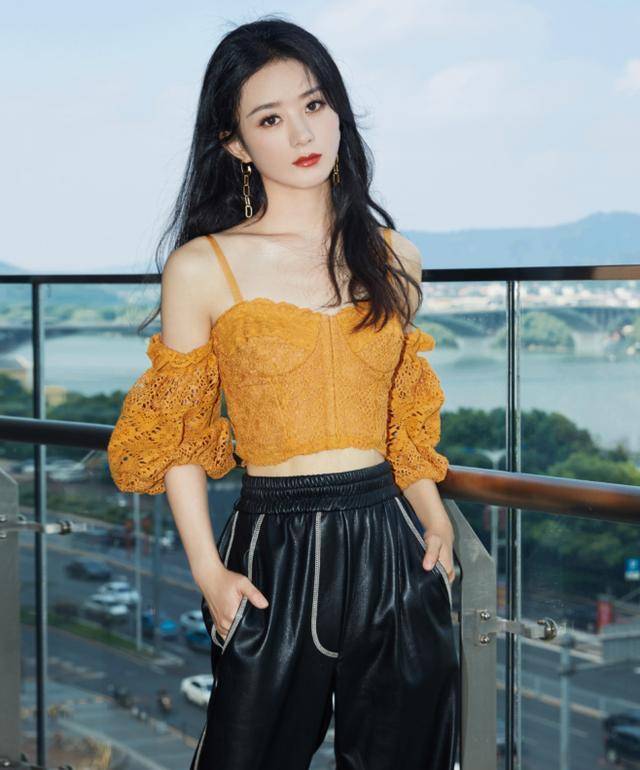 赵丽颖产后时尚度倍增,身材优越气质出众,穿搭时尚不输杨幂_造型_明星