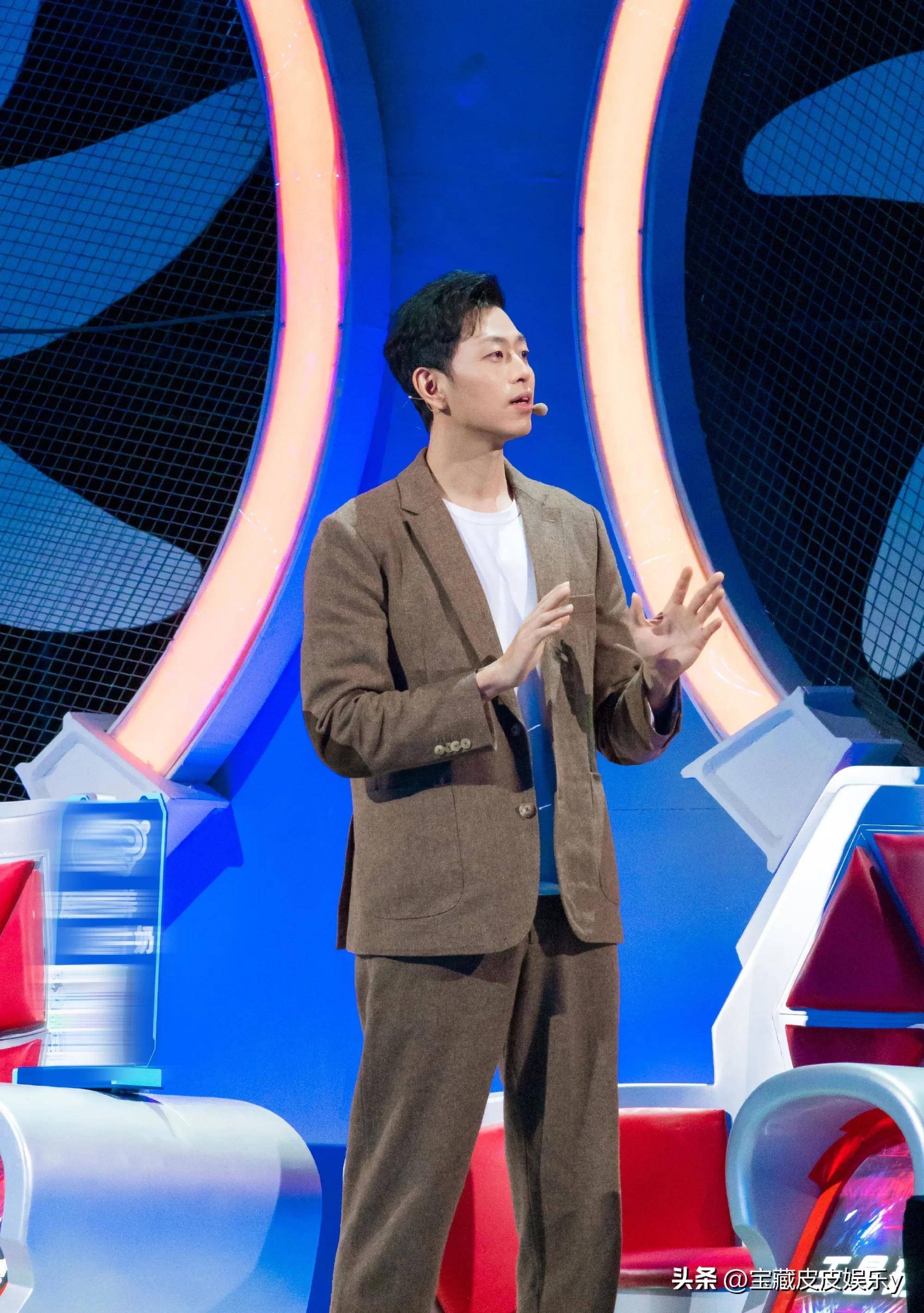 最强大脑水哥王昱珩回春了?咋变这么帅,40岁返老还童?_参考_大叔_感觉