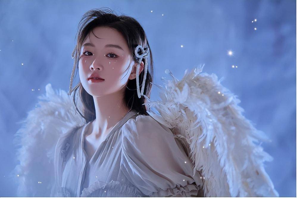 为梦想加冕,繁星互娱余又荣获2022年度网络直播行业"红云奖"_音乐