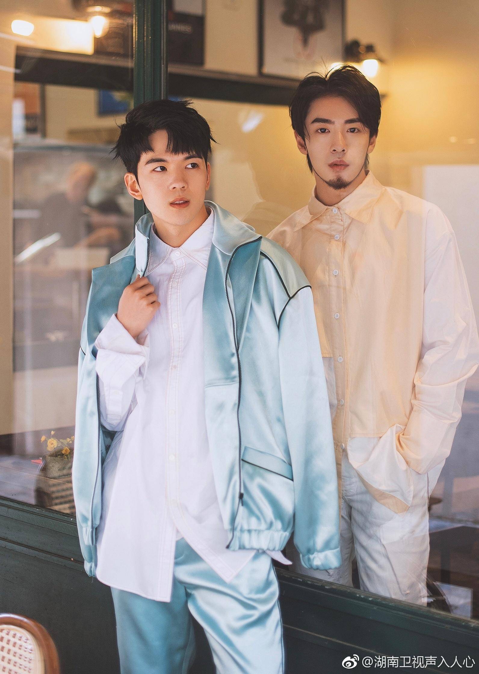 金城武的"音乐剧王子"郑云龙和"草原雄鹰(小甜心)"阿云嘎节目播出后