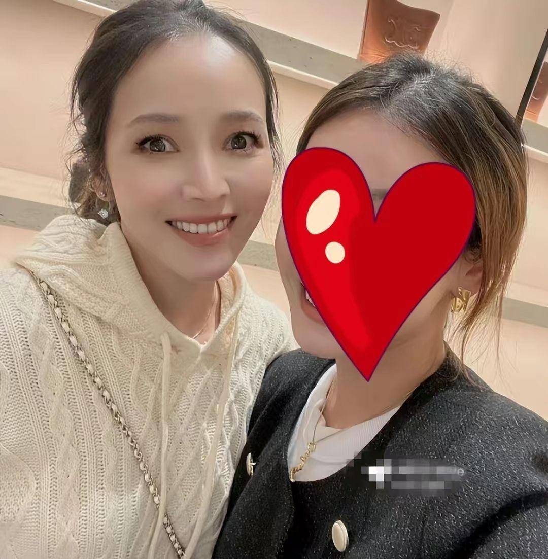 侯佩岑怀三胎了?