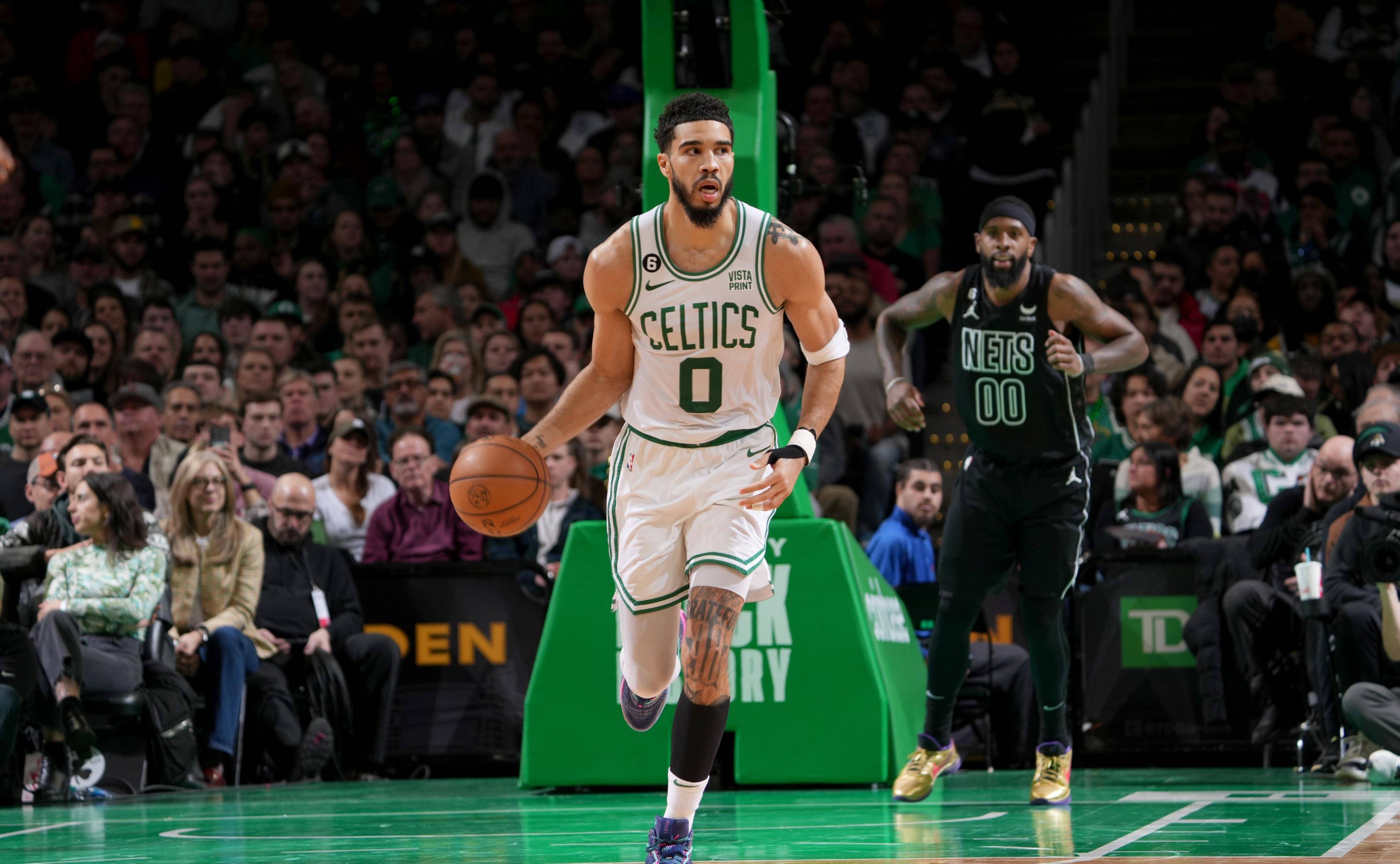 塔图姆31分绿军狂胜43分 三节打卡狂飙7三分 正负值 46太恐怖_比赛