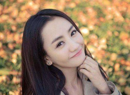 她是佟大为同学，15岁被谢晋选中，颁奖懒得去拍戏导演都找不到人
