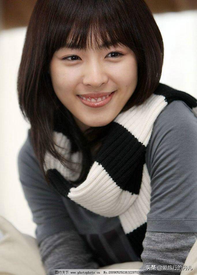 她是玄彬的"初恋",sm公司三大美女之一:李允熹的精选穿搭_李沇熹_白色