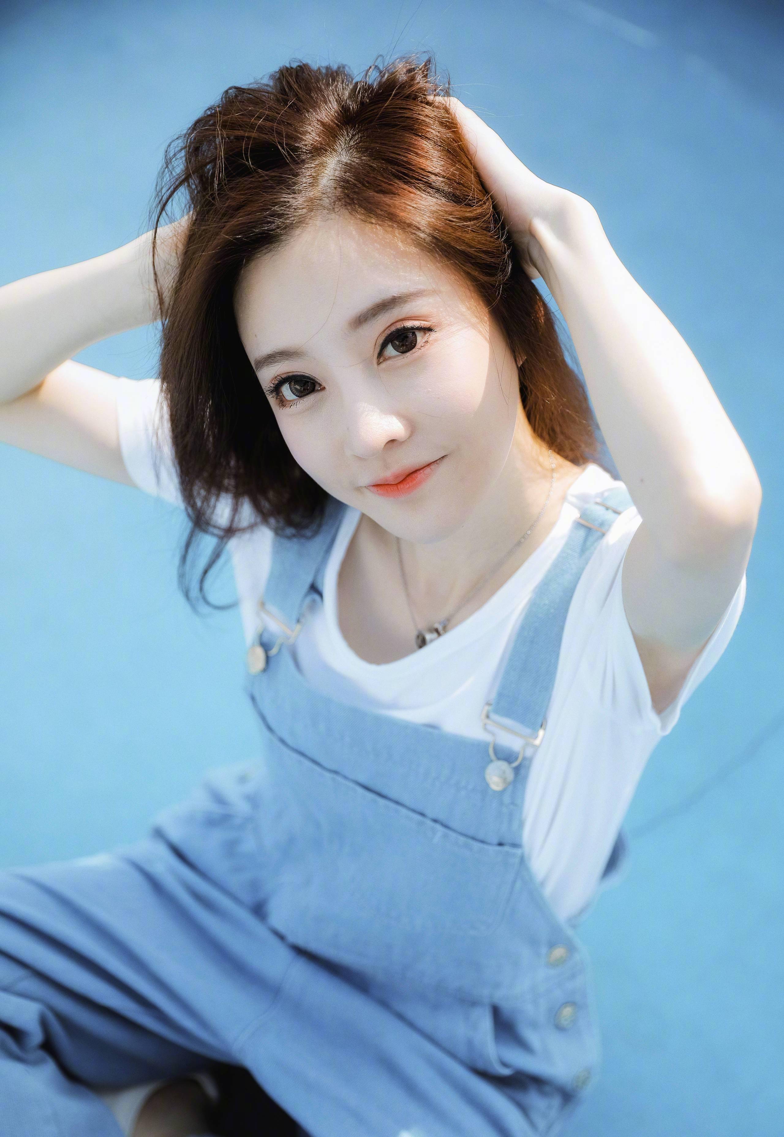 答案很明显!是身高172厘米这位_单曲_游戏_明星