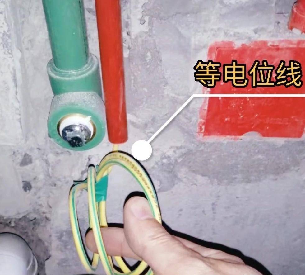 電熱水器,別隻盯著空氣開關好和隔電牆,另外4處更重要_電路_接地線