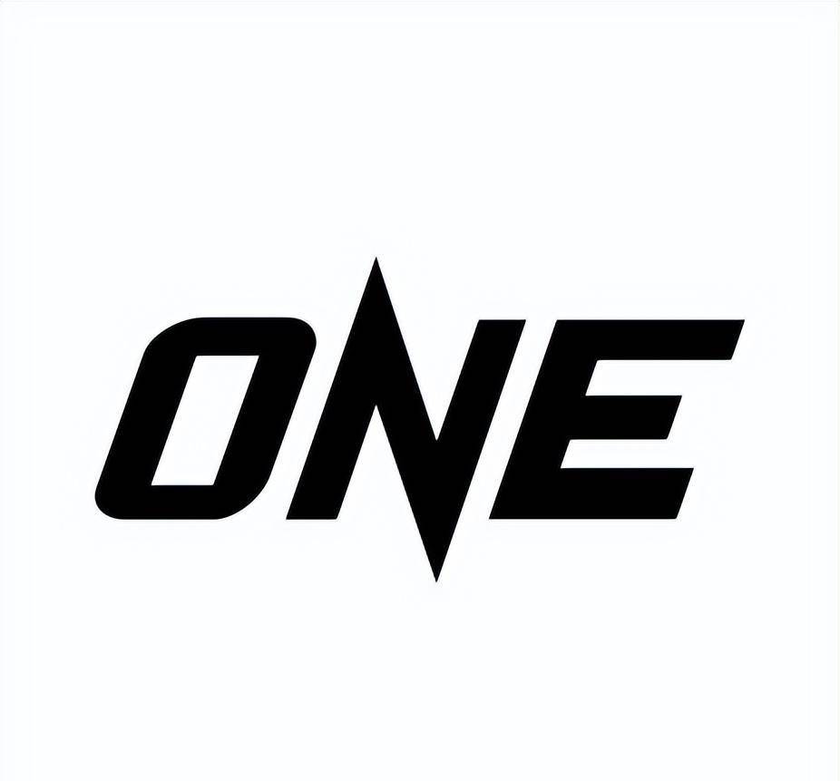 wc"神奇小子"法布里西奥·安德拉德(fabricioandrade)第四回合5分钟