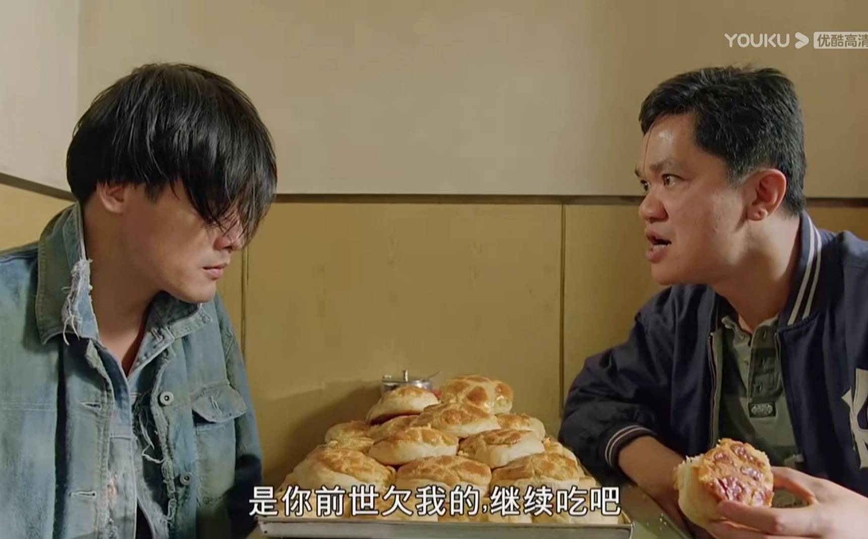 《人皮灯笼》:当又纯又欲的邱淑贞,遇上梁家辉年轻撩人的桃花眼_阿辉