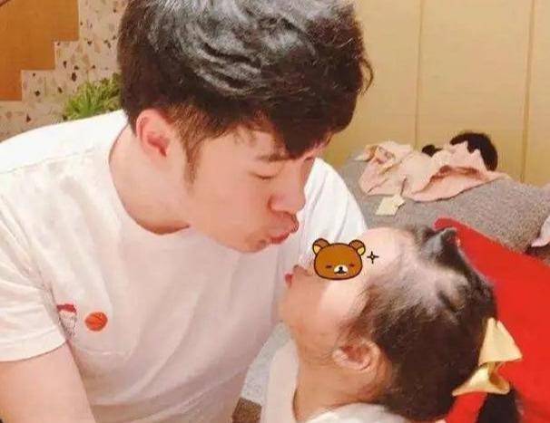 陈赫二胎得女:或许时间,才是治愈情伤最好的良药_网友_事情_犯错