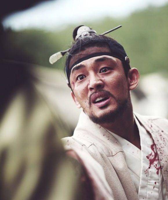 韩星刘亚仁一年内注射异丙酚73次_一角_电影_什么