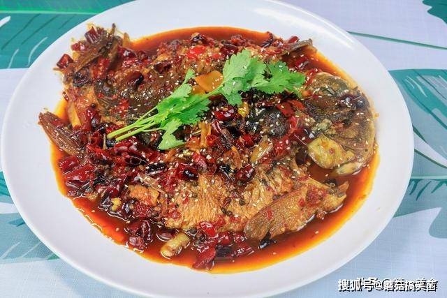 厨师长分享"河南煎扒鱼"的做法,饭店拿去当招牌菜,食客必点菜_鲤鱼