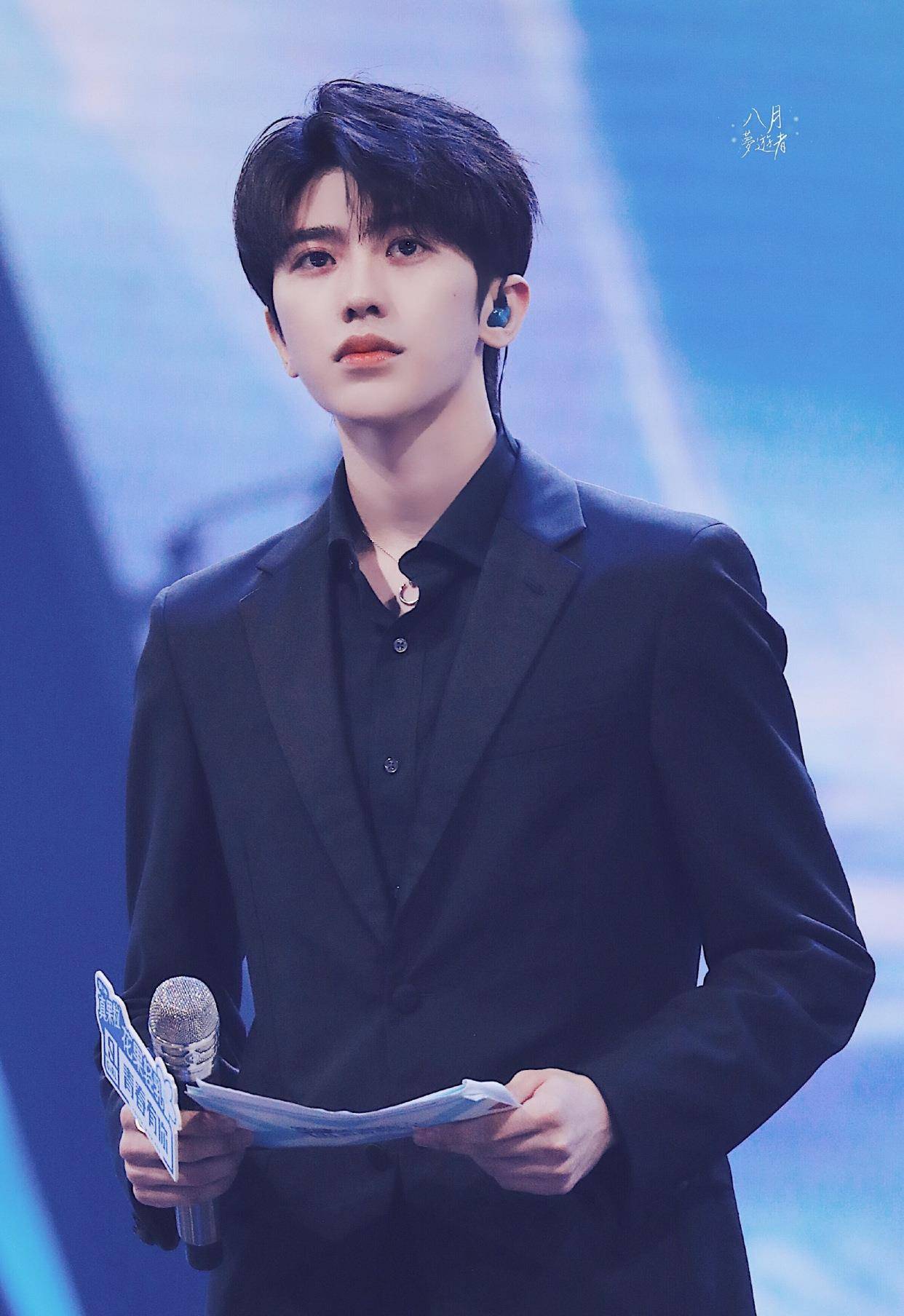 lisa看不上蔡徐坤?