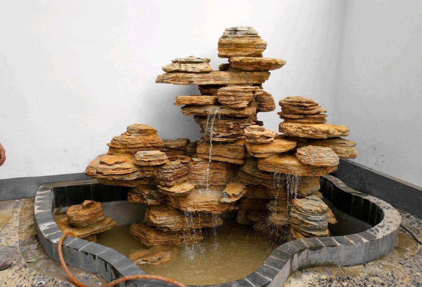 院子里的鱼池你放对了吗,设在什么位置最好?_风水_庭院_建筑