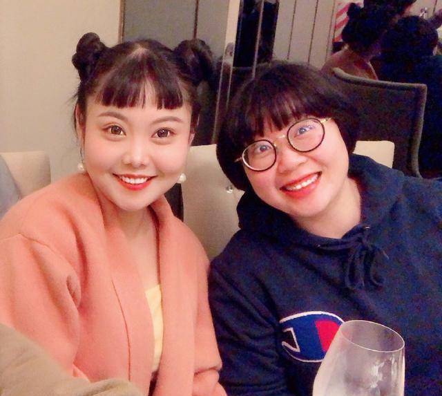 《奇葩说》野红梅回应翻董婧白眼:为节目效果熊浩点赞_首尔_选手_时候