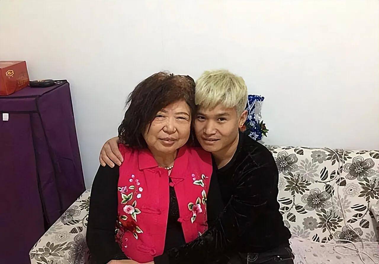 河南28岁小伙娶65岁阿姨,为生子愿做试管婴儿,婆婆比儿媳大两岁_刘鹏