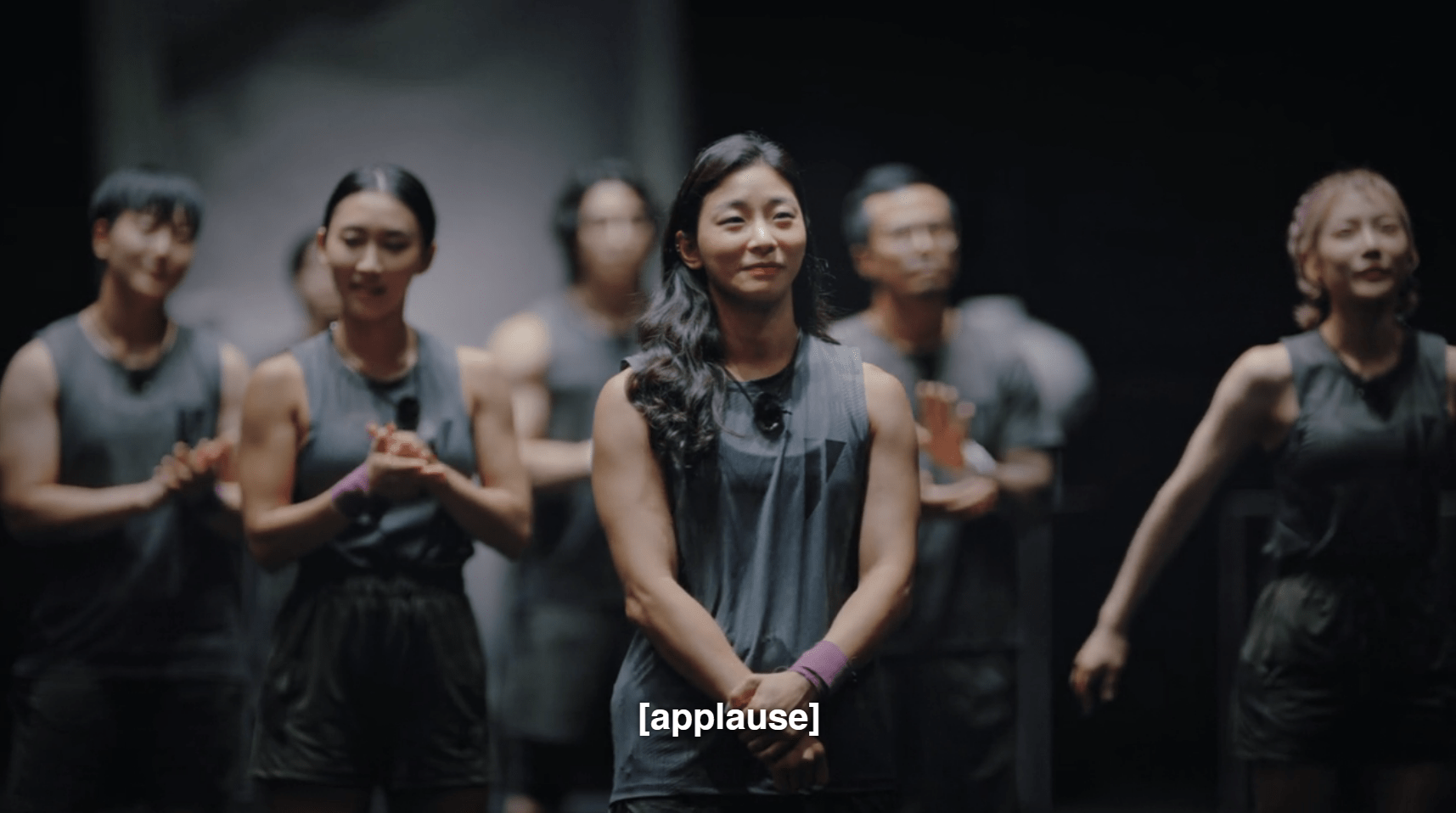 《体能之巅》女摔角手「魔鬼筋肉身材」太惊人,私下甜美打扮超q_张恩