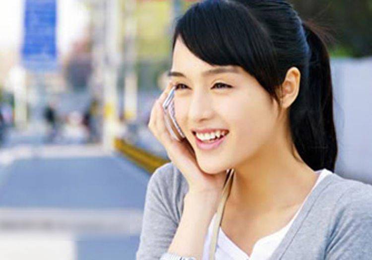 演员饶敏莉:17岁上春晚走红,21岁嫁富大龙,将丈夫捧成双料影帝_饶敏丽