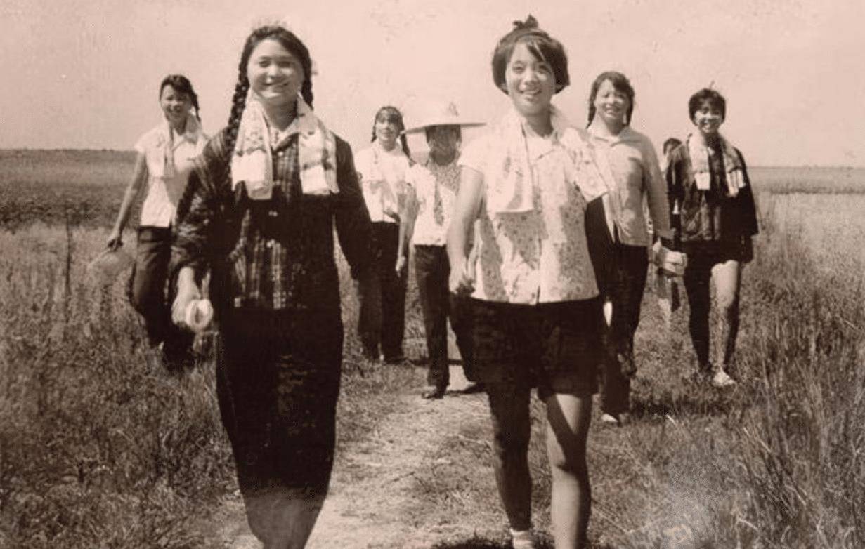 1970年那个拒上清北,立誓扎根农村的女知青,现状怎样?