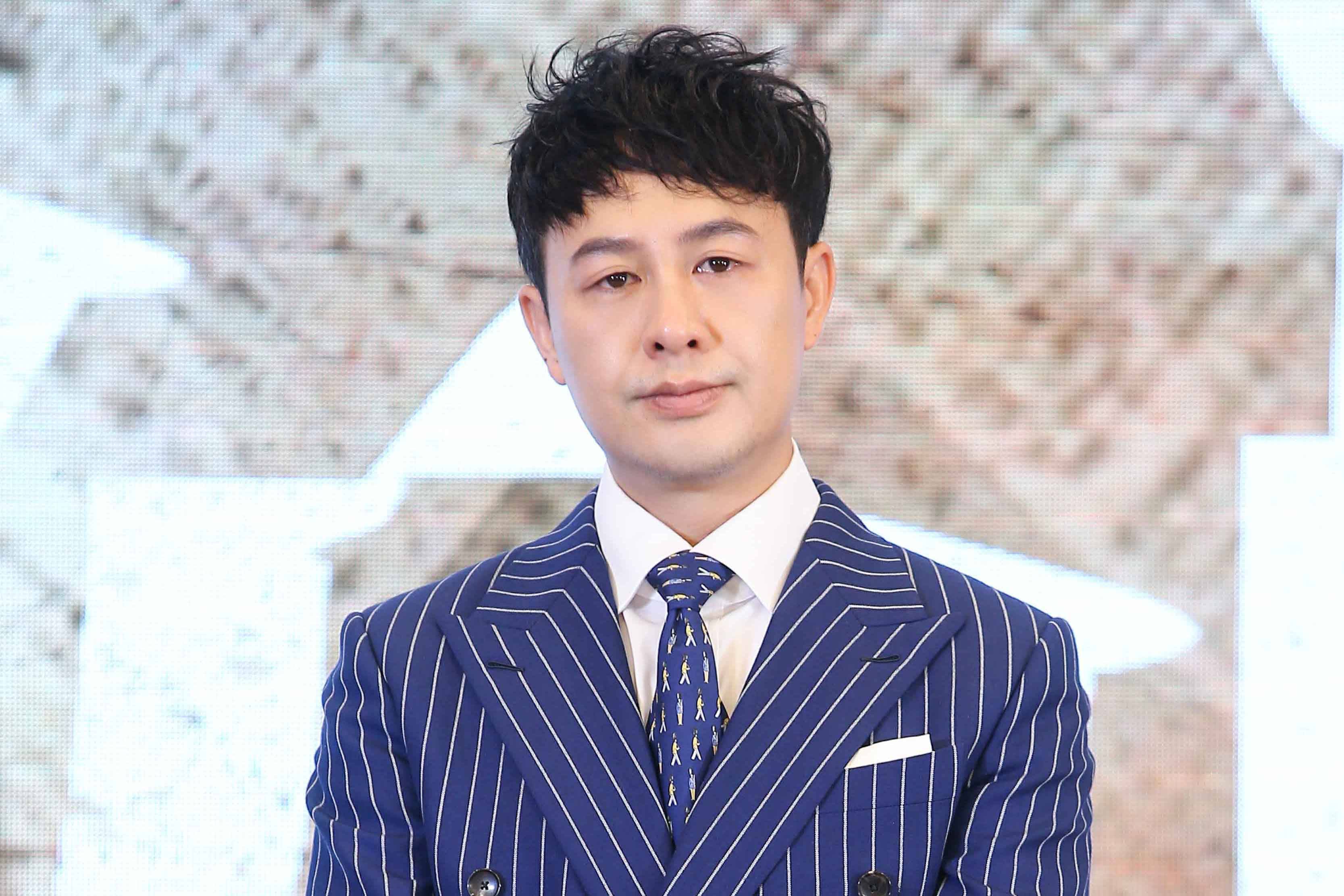 张颂文好样的,浙江某机场直接对粉丝说不,相信他会出更多好作品_明星