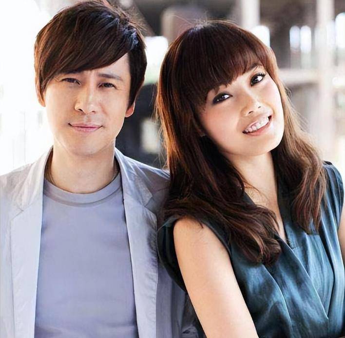 余佳恩:嫁歌手解晓东,丈夫低谷时不离不弃,如今丈夫成她的骄傲_那英