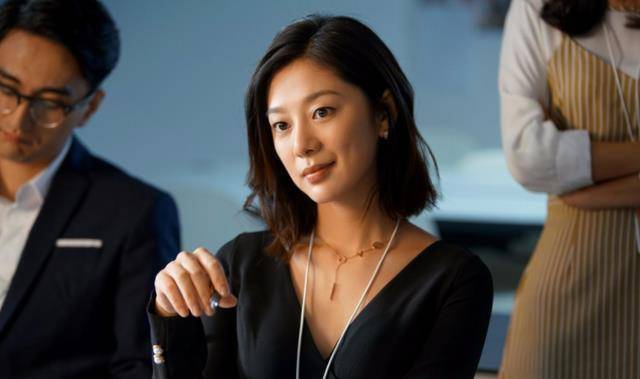 《上海女子图鉴》中的徐笑,活得既聪明又理性,真是罗海燕的贵人_kate