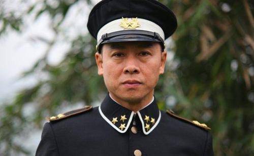 老戏骨胡亚捷:和妻子3次闹分手,感情越闹越好今57岁现状如何_汤静