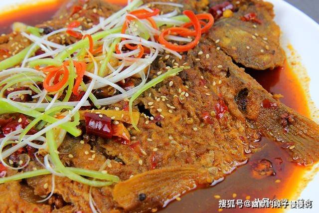 河南特色煎扒鱼,这道风靡小城的煎扒鱼,饭店大厨分享详细做法_备用_周口_鲤鱼
