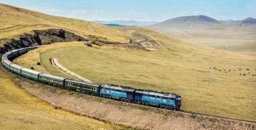 中国旅途最长的绿皮火车，票价是飞机票3倍，却是一票难求