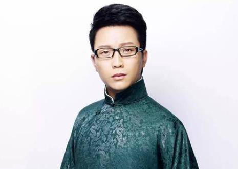 到优秀演员,曾上街当乞丐的李玉刚,今42岁仍是单身_工作_因为_范小宁