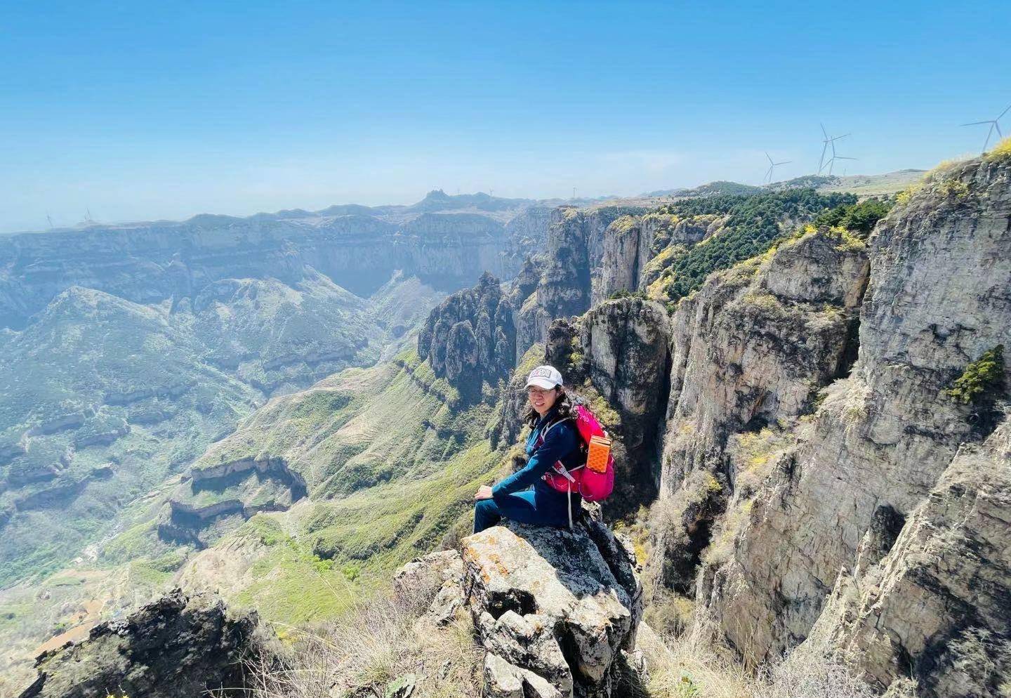 郑州驴友团自驾花壶公路,徒步太行之巅小西天游览千年古寺金灯寺_前往