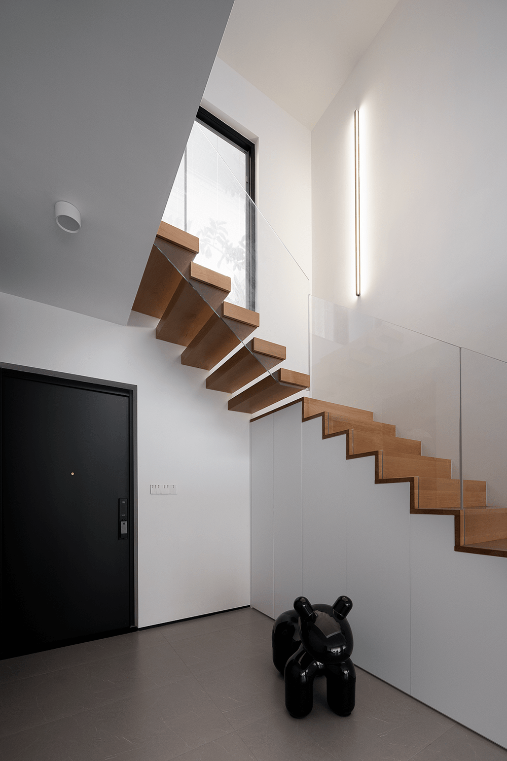 "梦中情屋"不过如此了!_楼梯_空间_显得