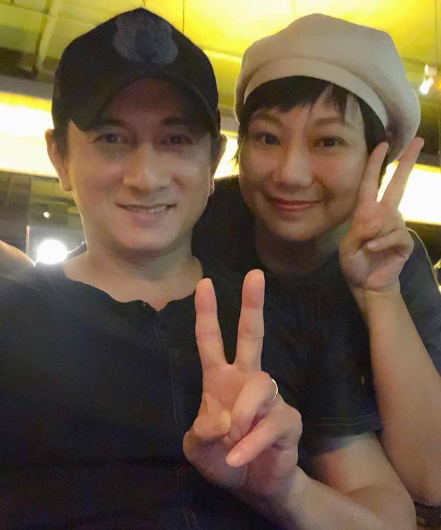 他们不是传统的大丈夫和小媳妇,两人相互尊重和