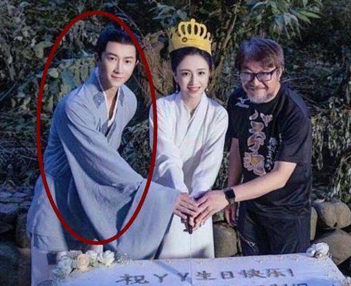 佟丽娅生日却被小哥哥抢镜,浣溪沙剧组颜值高,网友:心动的感觉_韩庚