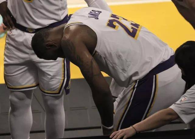 brar的运动理疗博士,就从专业的角度出发谈论了他对于詹姆斯此次伤病