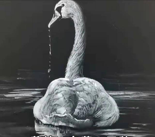 中学老师"粉笔生花",黑板画堪称神作,网友惊呼:当代神笔马良_绘画