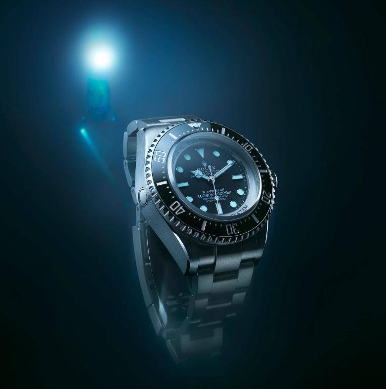 你见过劳力士真正的潜水腕表吗？能抵御11000米水深！