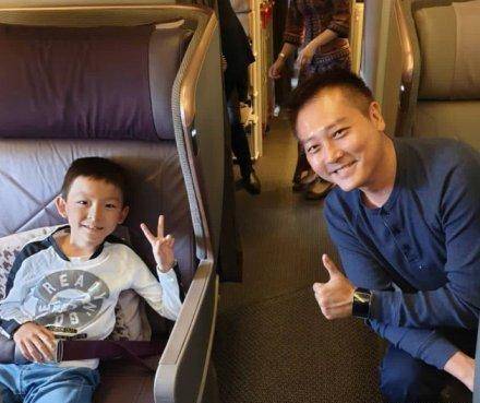 43岁"何仙姑"宣布离婚!经历破产抑郁后,如今暴瘦成纸片人!