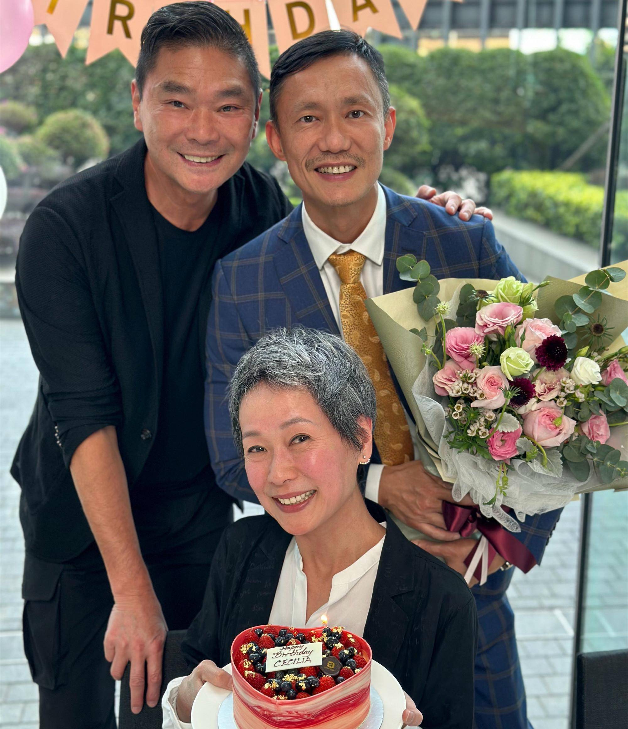 无惧变老顶满头白发,富商老公连发18条动态庆祝_陈国熹_生日_妻子