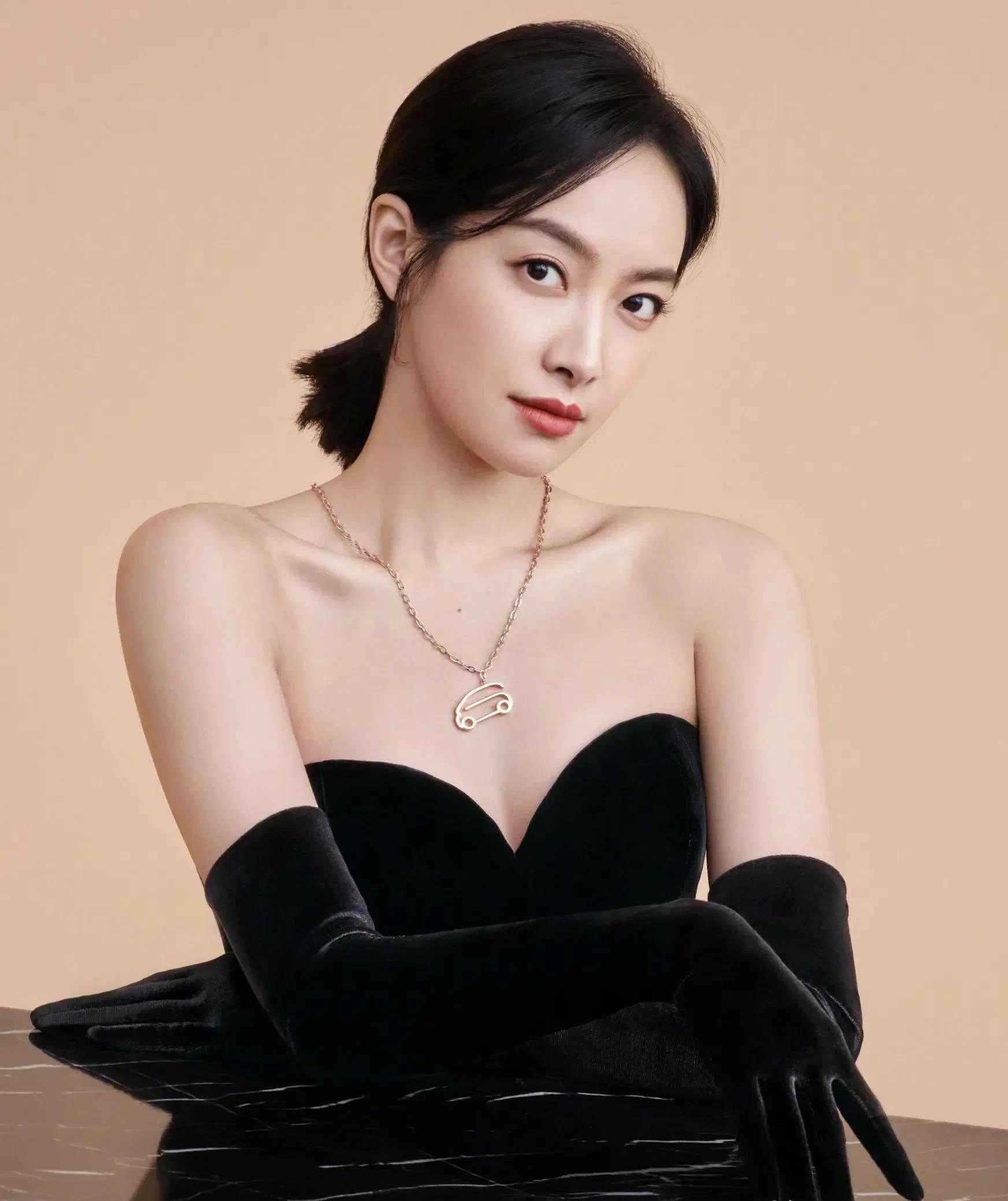 性感火辣,身材修长,天生尤物,美艳动人_时尚_性格_舞姿