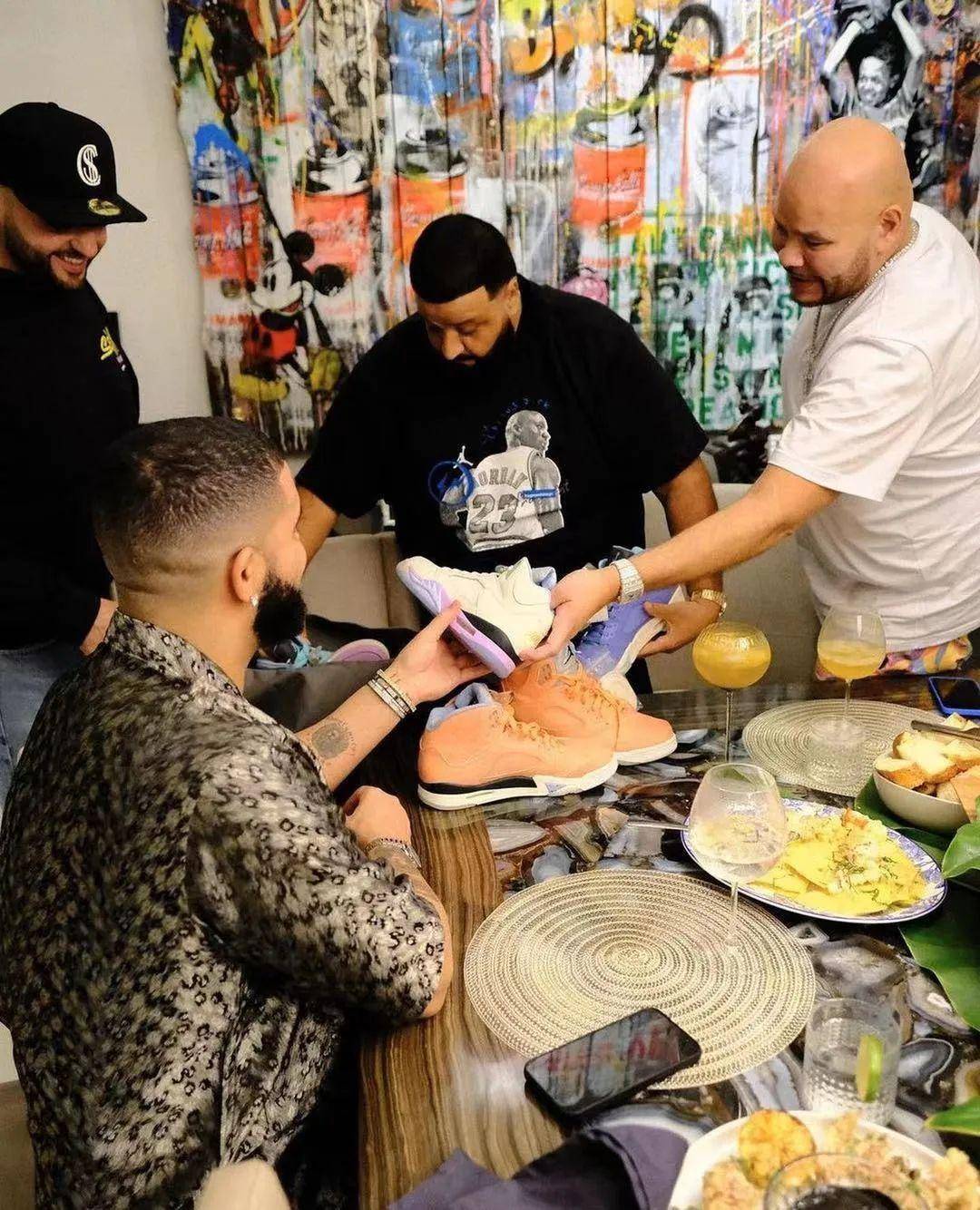 据悉,dj khaled x air jordan 5s联名系列将会在今年发售,只希望货量