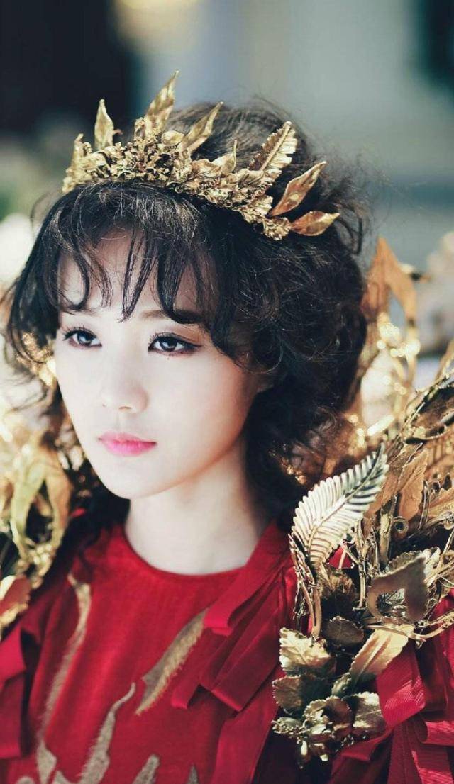 赵丽颖的替身,趁颖宝孕期疯狂接戏,如今成功逆袭成一线女星_李一桐