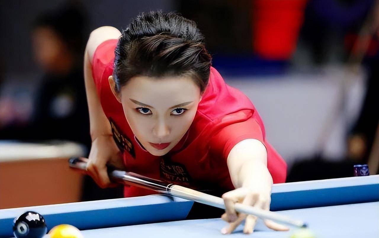 九球天后潘晓婷:人美实力强,身价八亿无人娶,因身材好憾失冠军_台球
