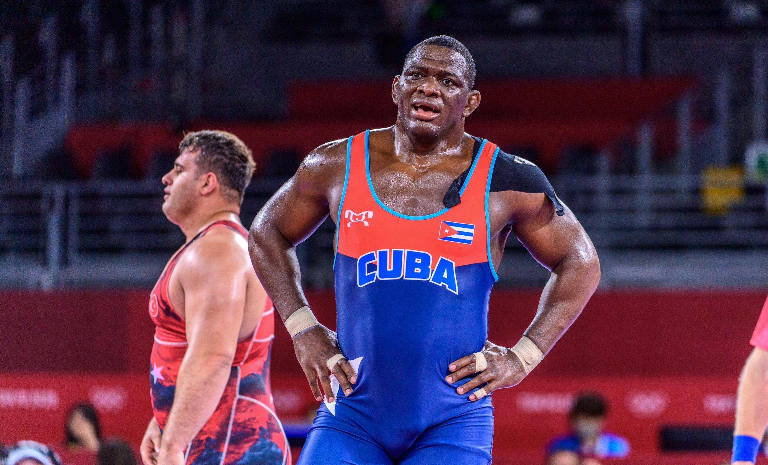 "摔跤之神"米哈因·洛佩斯,4届奥运金牌得主,超越卡列林_奥运会_古巴
