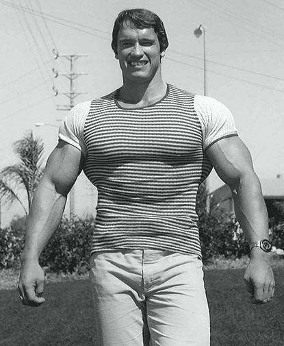 当奥赛健美明星穿上普通人的衣服时_穿着_感觉_西装