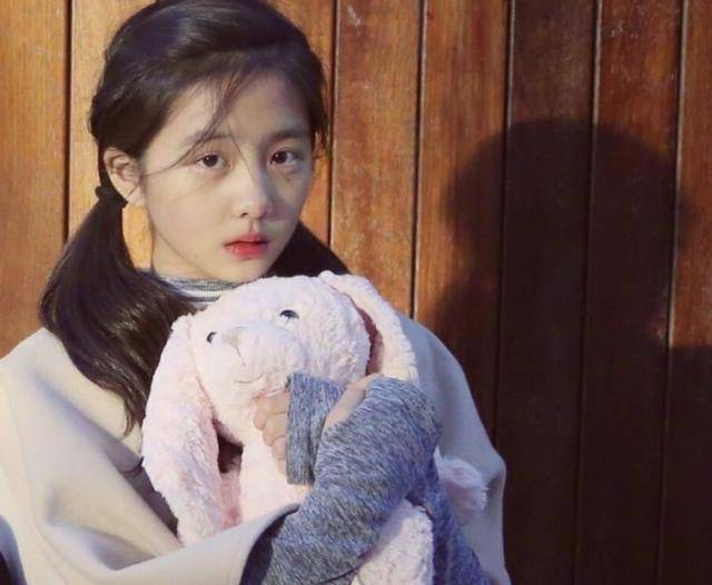 一所国际学校,有250名英语水平很高的外教_黄忆慈_普通话_父亲