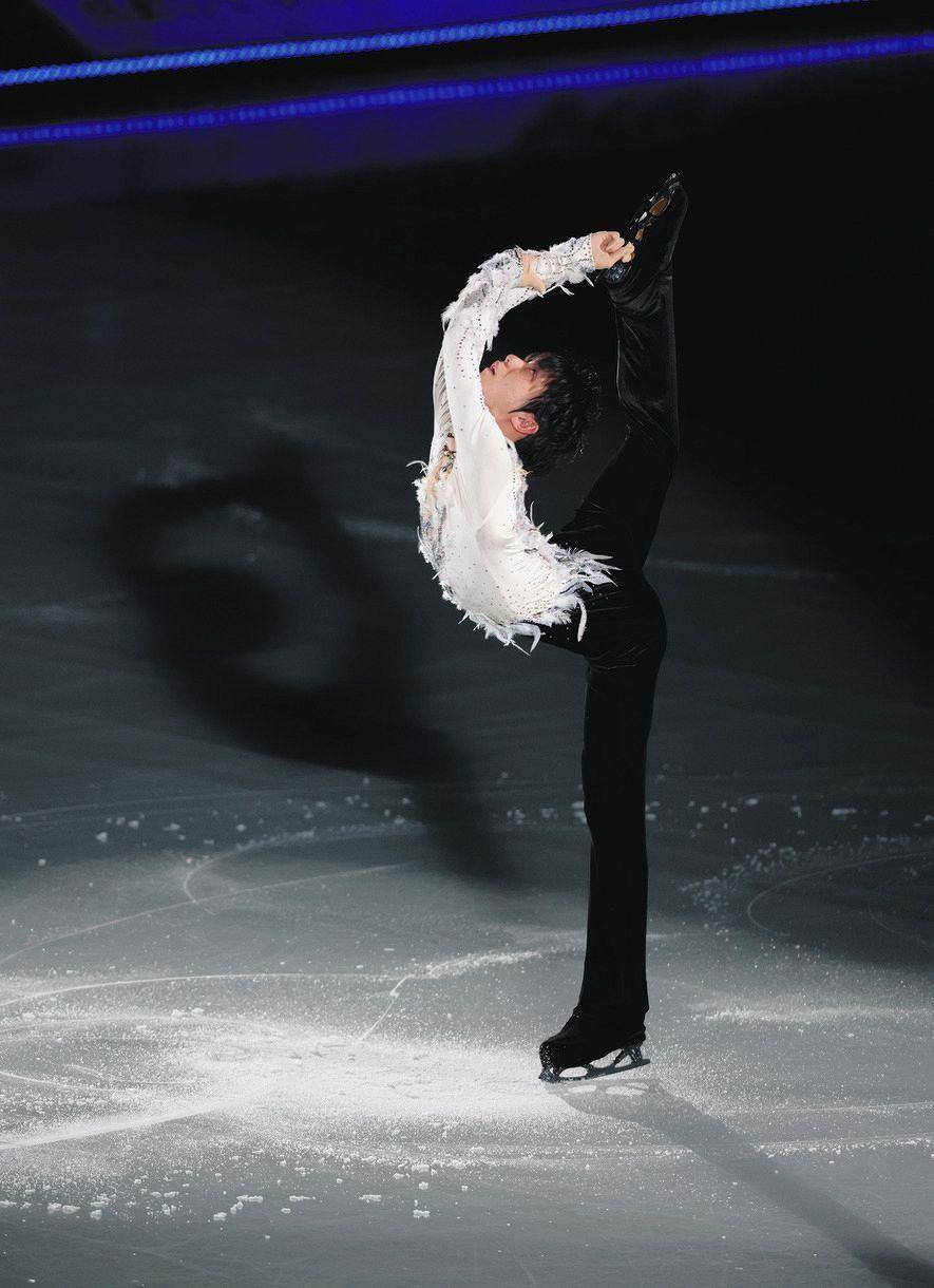 自2016年首次亮相以来,这个经典的表演滑冰节目在平昌冬奥会gala,音乐